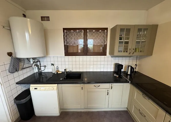 Apartment Maison Paisible A Senlis (Oise)